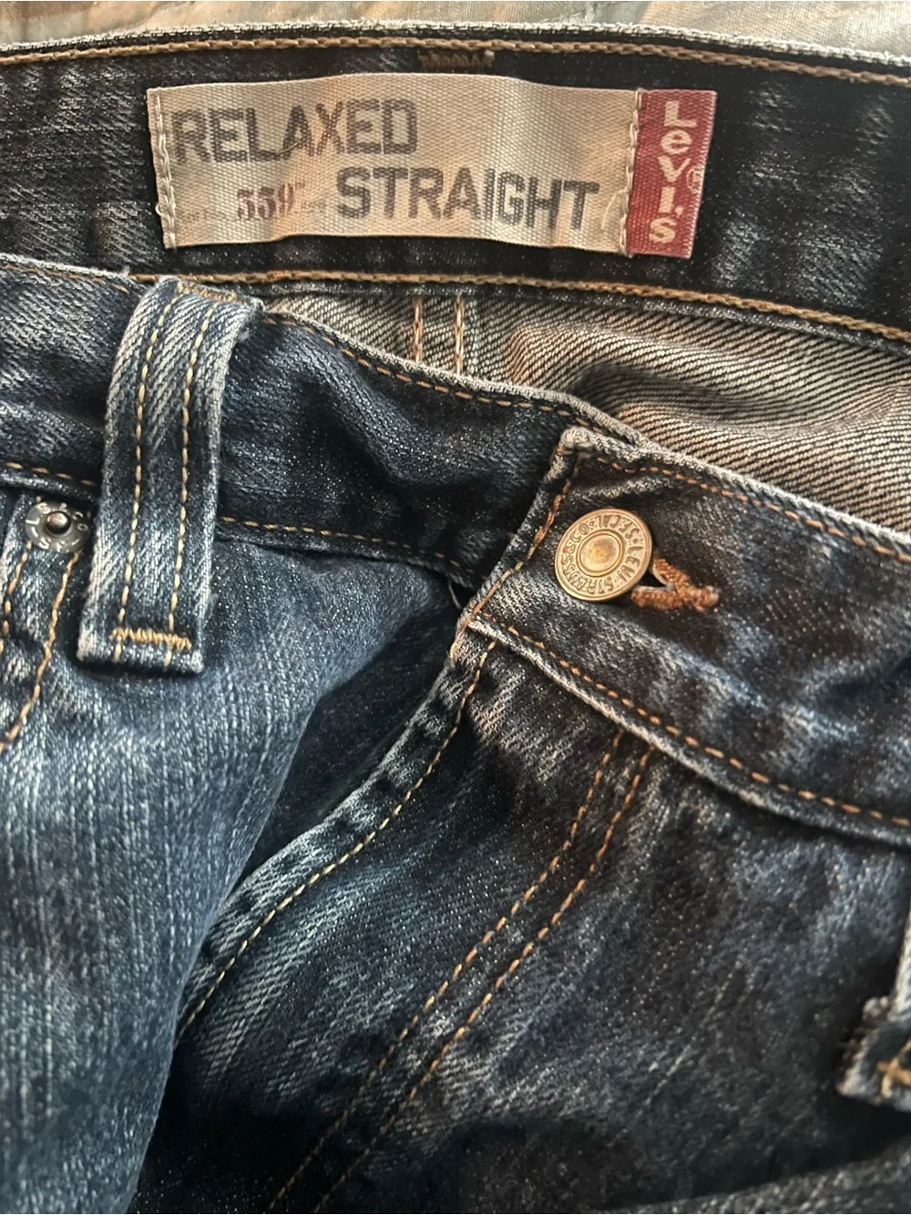 Classic Men's Blue Denim Jeans Levy Strauss